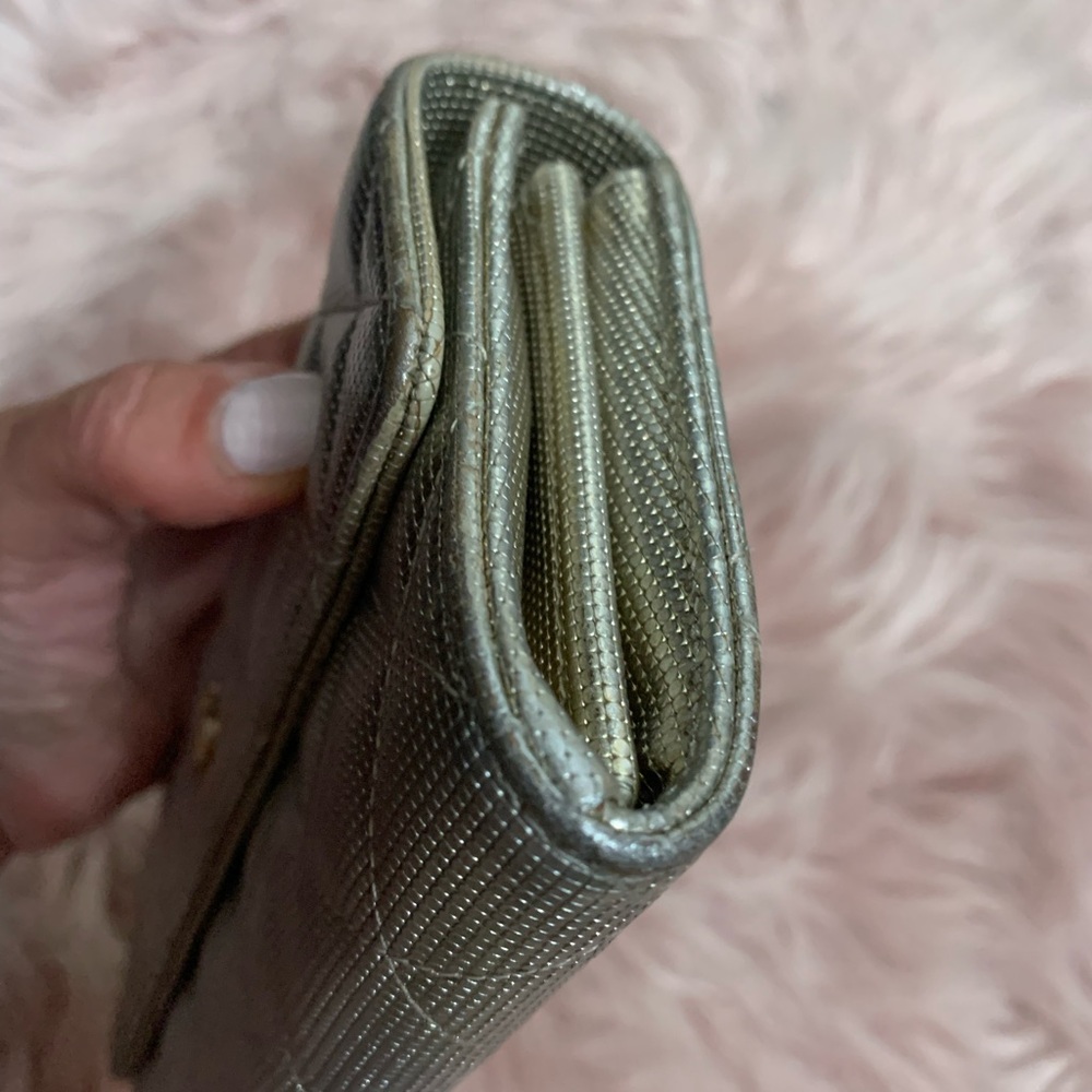 Authentic Chanel silver wallet - Picture 3 of 10